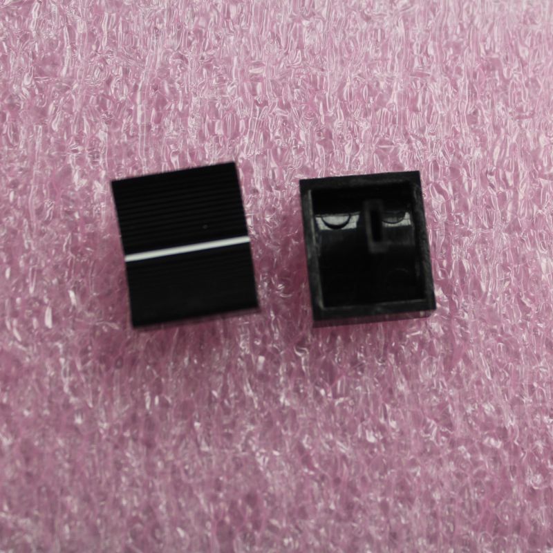 KNOB CABINET 1.25IN SATIN NICKEL FINISH