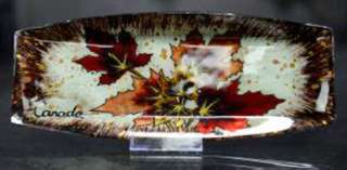 CANADA SOUVENIR SERVING TRAY MAPLE LEAF GLASS 11X4.5IN
SKU:239562