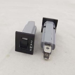 CIRCUIT BREAKER 2A 250VAC ROCKER CHMT 1P 16MM DIA QT 6.3MM
SKU:259122