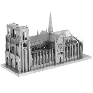 NOTRE DAME DE PARIS..