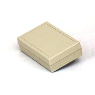 PROJECT BOX 5.7X3.6X1.3IN PLAS BEIGE WITH BATTERY COMPARTMENT
SKU:35511