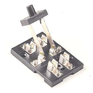 KNIFE SWITCH 2P2T WITH POSTS BASE 2.4X1.7X2.4IN
SKU:236095